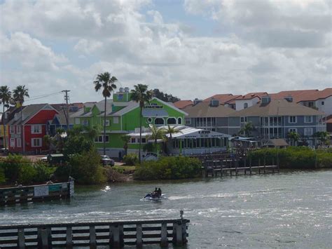 Boatyard Waterfront Bar and Grill — Florida Beach Bar