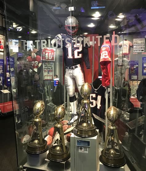 Patriots Hall of Fame Tour (pics) – Rhode Island Sports Heroes