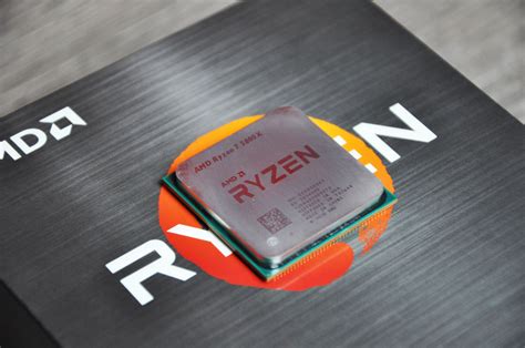 AMD Ryzen 7 5700G superiore a Ryzen 7 3700X: i primi benchmark in rete