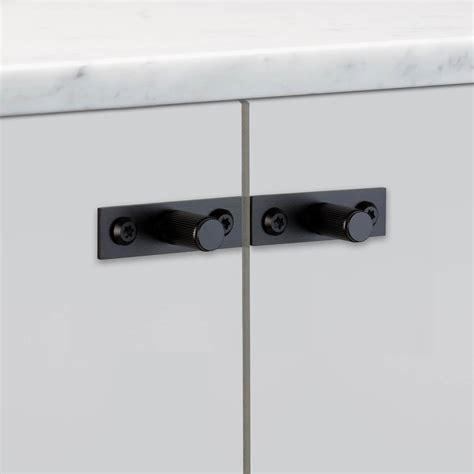 Buster + Punch - LINEAR Plate - Furniture knobs (2 pcs) - Black - 12 x ...