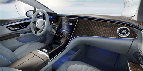 Mercedes-Benz EQS Luxury EV Shows its Breathtaking Interior