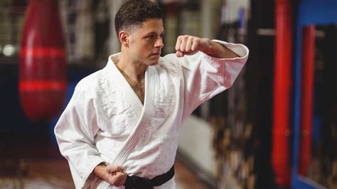 7 Karate Blocks (UKE) to Stop Your Opponent in Their Tracks - The ...