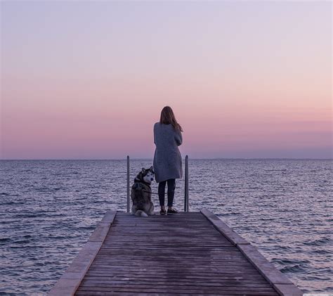 Sea View, dog, girl, love, HD wallpaper | Peakpx