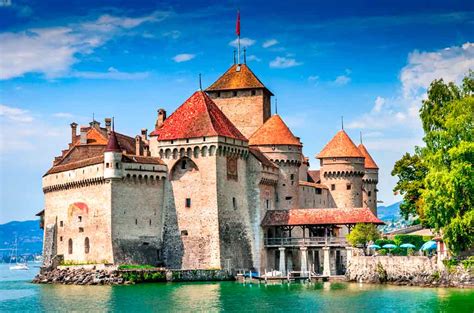 Best Castles in Switzerland - Historic European Castles