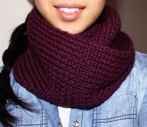 Purllin: Acai Infinity Circle Scarf [free knitting pattern]