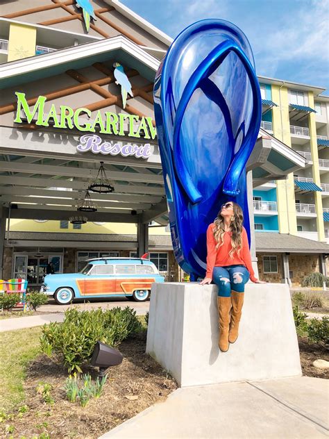 Margaritaville Resort Gatlinburg Review + 10% Off Discount Code - Vogue for Breakfast