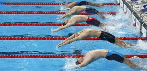 Llanura A rayas arrastrar historia de la natacion olimpica Fugaz ...