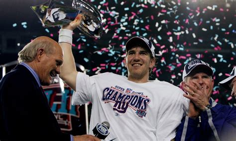 Giants stun 18-0 Patriots in Super Bowl XLII: Flashback Friday