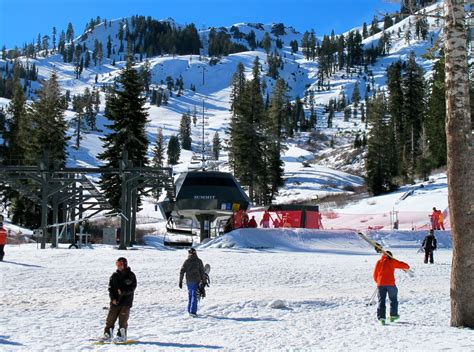 Opening Day @ Alpine Meadows And The Skiing Was Fantastic! | Unofficial Networks