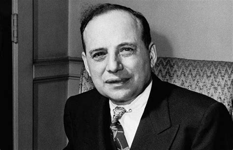 Economist Benjamin Graham - Biography, Theories and Books