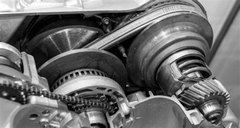 CVT vs Automatic Transmission - Differences, Pros & Cons