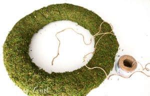 How To Make A Moss Covered Wreath - Worthing Court | DIY Home Decor Made Easy