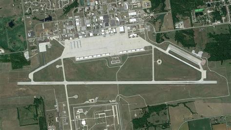 Runway At Whiteman AFB Reopens After B-2 Landing Incident | The Drive