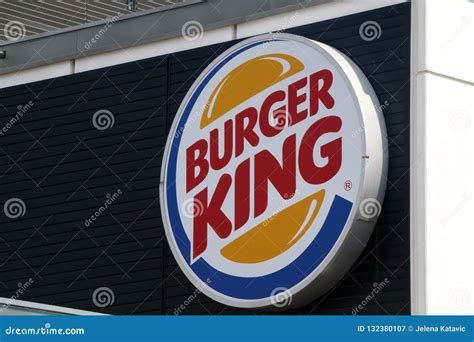 Burger King Sign editorial photography. Image of brand - 132380107