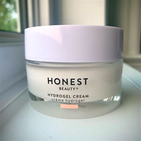 Honest Beauty Hydrogel Cream | Canadian Beauty