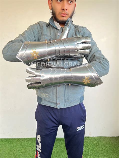 Medieval Solid Steel Knight Gauntlets armor with fully functional finger and leather gloves ...