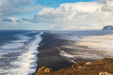 Iceland's Golden Circle in Winter - 6 Days | kimkim