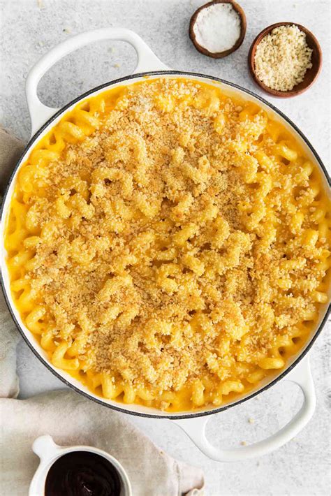 Baked Mac and Cheese with Bread Crumbs - Mighty Mrs | Super Easy Recipes