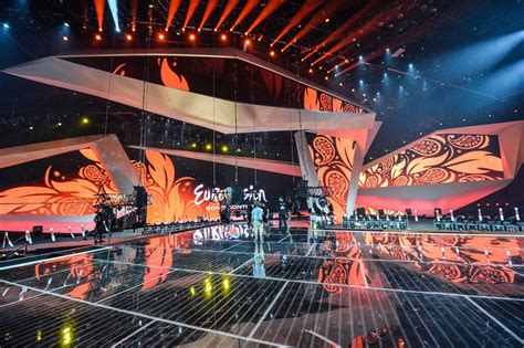 PHOTOS: A Look Inside Baku's Crystal Hall Arena | Stage set, Stage set design, Arena