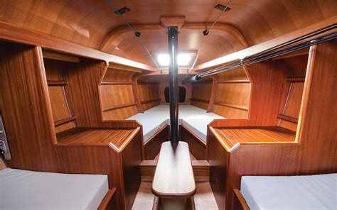 LA 28: The modern trailable boat that’s cold-molded from mahogany