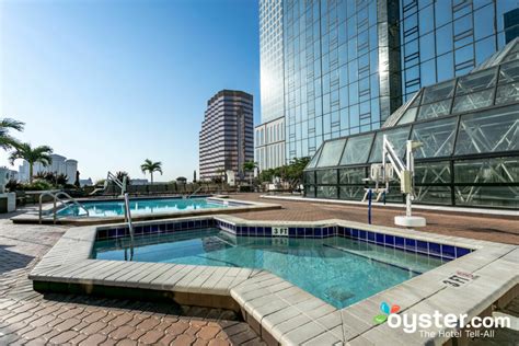 Hilton Tampa Downtown Review: What To REALLY Expect If You Stay