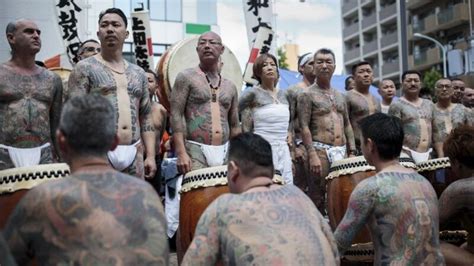 Japanese Crowd Take to Streets to Show Yakuza-Style Tattoos in Tokyo ...