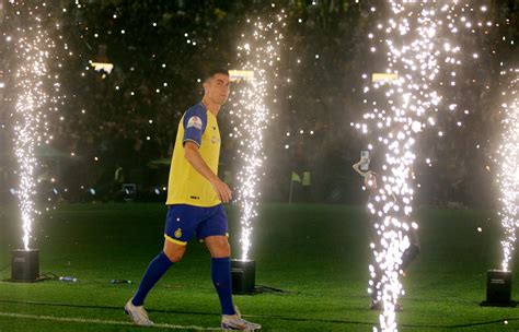 Cristiano Ronaldo receives enthusiastic welcome from Al-Nassr | TR ...