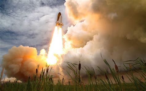 Space shuttle launching HD desktop wallpaper : Widescreen : High Definition : Fullscreen