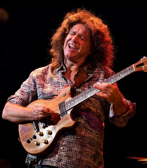 Pat Metheny and His Quartet at Town Hall - The New York Times