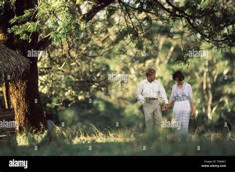 ROBERT REDFORD, MERYL STREEP, OUT OF AFRICA, 1985 Stock Photo - Alamy