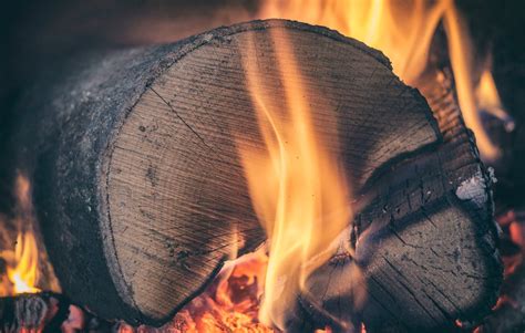 Burning Wood · Free Stock Photo