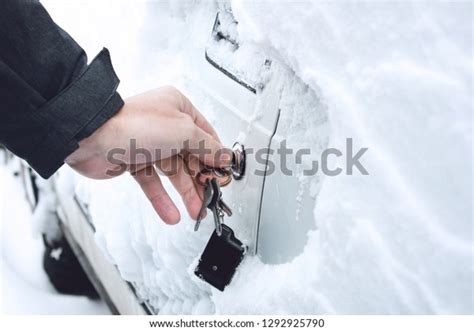 Frozen Door Handle Stock Photos - 1,684 Images | Shutterstock