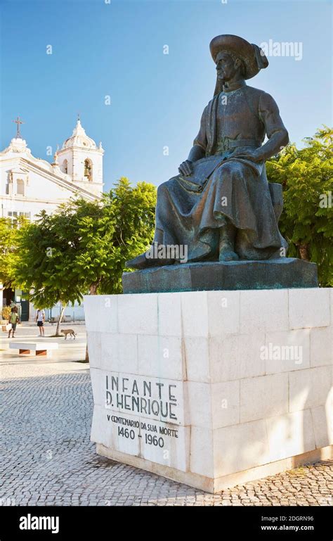 Statue of Prince Henry the Navigator in Lagos, Algarve, Portugal Stock ...