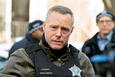 What's next for Hank Voight in Chicago PD season 9?