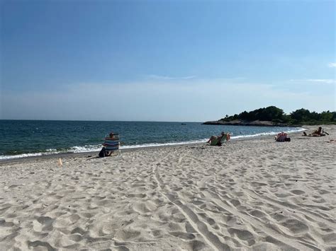 Scenic Beach In Connecticut: Waterford Beach Park