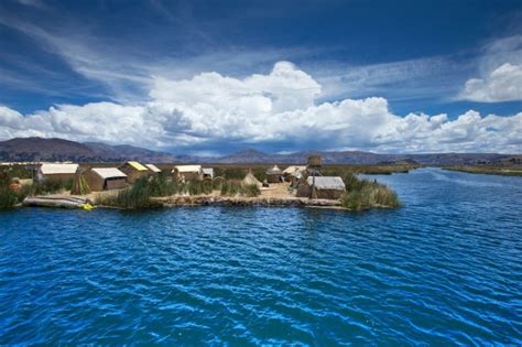 Los mejores lugares para visitar en el Lago Titicaca - Peru Hop