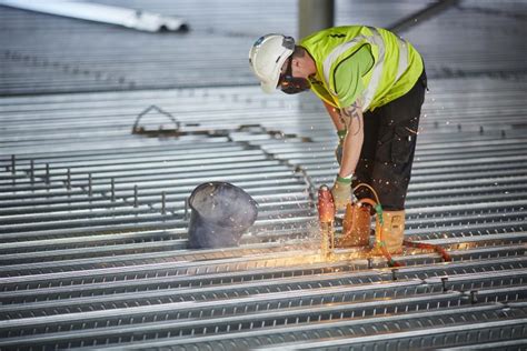 A Guide to Stud Welding - What is Stud Welding? Raised Floor