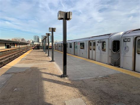 MTA - METS-WILLETS POINT SUBWAY STATION - 50 Photos - Metro Stations - Roosevelt Ave, Queens, NY ...