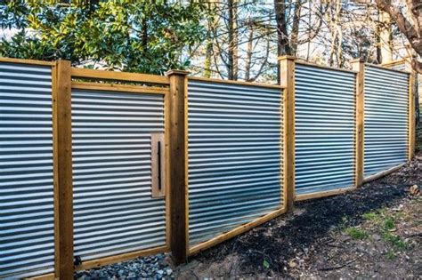 42 Beautiful Privacy Fence Ideas Inspirations in 2024 | Corrugated ...