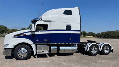 SOLD SOLD SOLD 2022 Peterbilt Custom 579 Ultraloft X15 18 Speed tons of ...