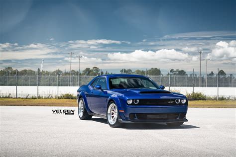 Dodge Hellcat Widebody x Velgen Forged SL Series - 20x11 Satin Black - Photoshoot - Team VIBE ...