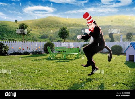 MIKE MYERS, THE CAT IN THE HAT, 2003 Stock Photo - Alamy