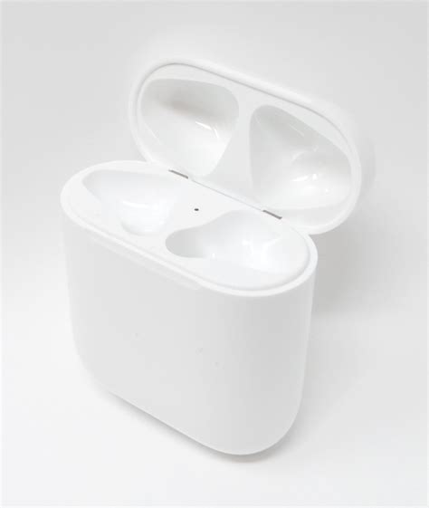 Apple AirPods Replacement Charging Case with USB Cable White No Earbuds ...