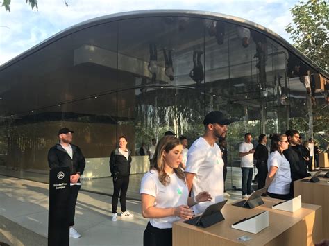 Inside Apple Park + Steve Jobs Theater on iPhone X event day [Gallery] - 9to5Mac