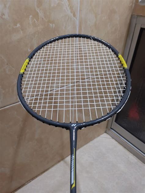 Yonex Voltric series 2pcs ,voltric 5, voltric Z force 2 Tri-voltage ...