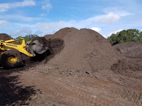 Bulk topsoil near me, manure mix compost near me Tarpon Springs ...