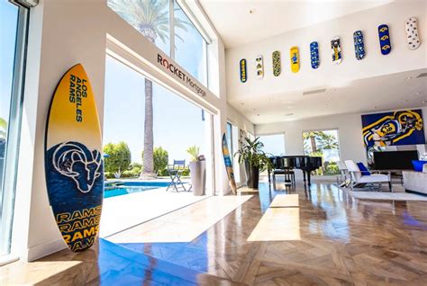 Los Angeles Rams unveil unreal NFL Draft house in Hollywood Hills