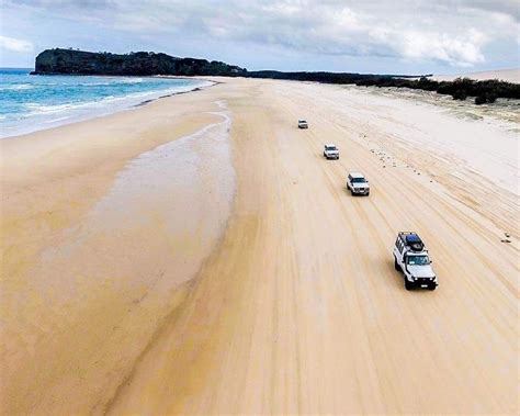 Explore Fraser Island with a 4X4, Australia | Fraser island, Beach ...