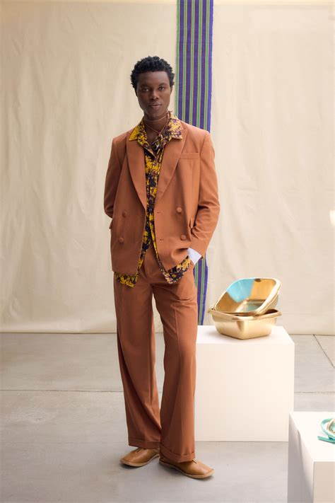 Lukhanyo Mdingi Spring 2023 Menswear Collection | Vogue