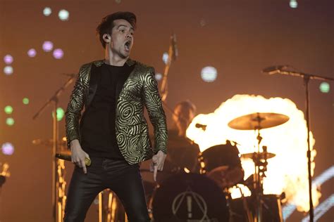 PANIC! AT THE DISCO ANNOUNCES TOUR AND NEW MUSIC - Z93